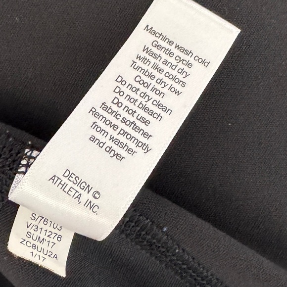 Athleta Black Sculptek TruCool Capri, Size XXS - Picture 8 of 8